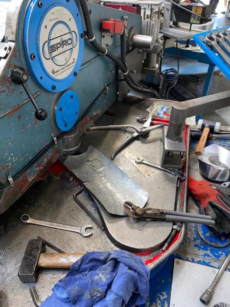 Intervention corrective sur un équipement de fabrication de tuyaux à Gemenos